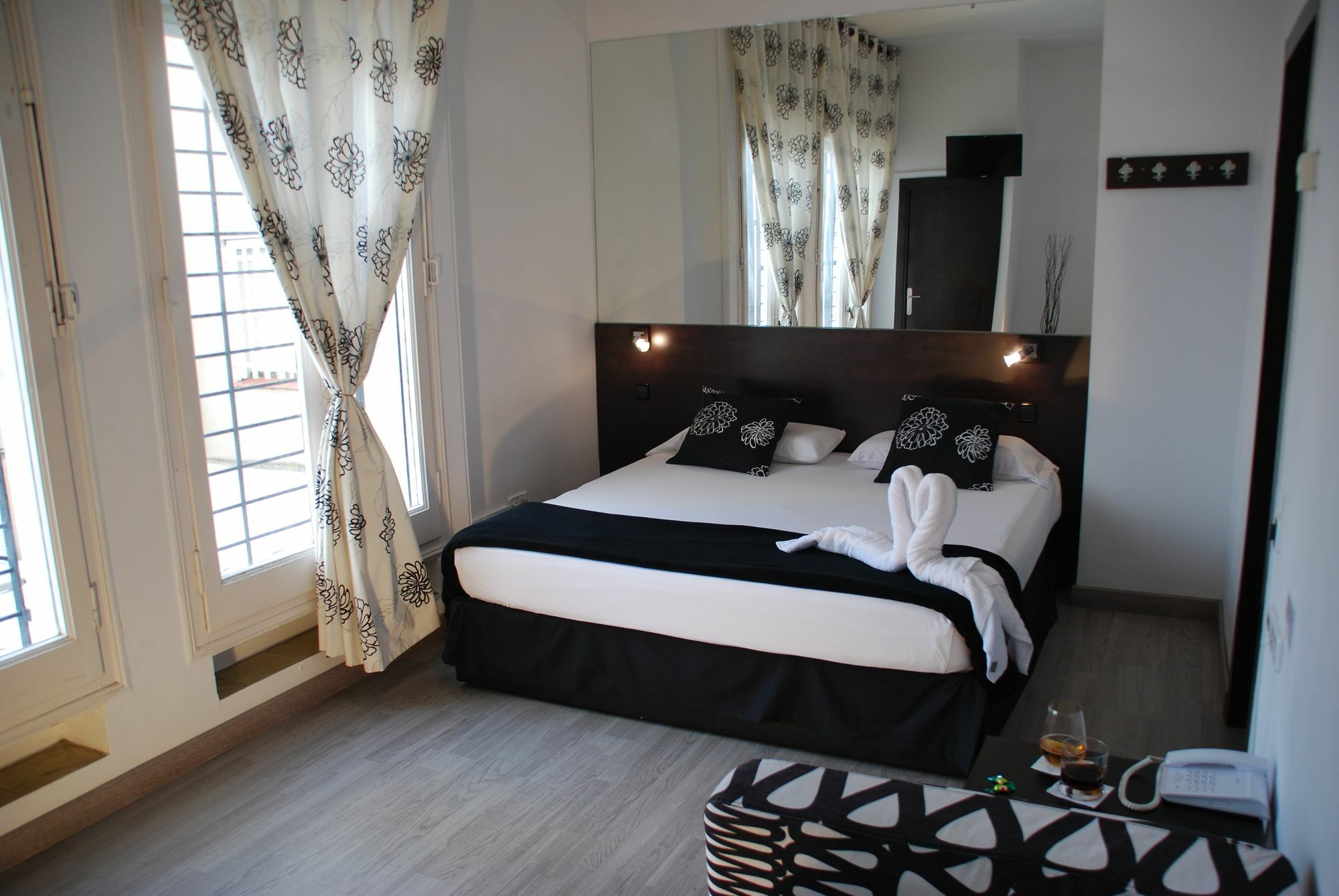 Hotel Casita Amarilla Barcelona Zewnętrze zdjęcie